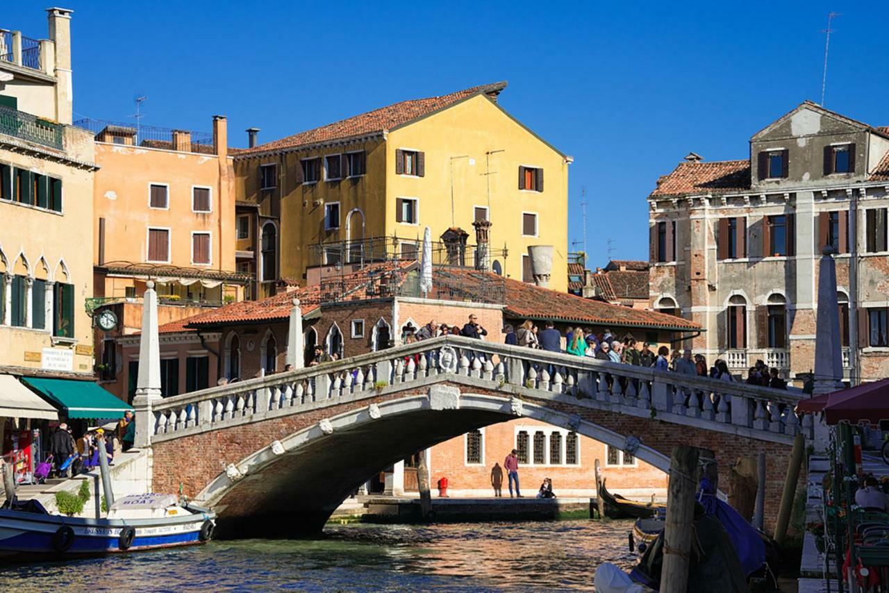 Hotel Le Mansarde Deluxe Venecia Exterior foto